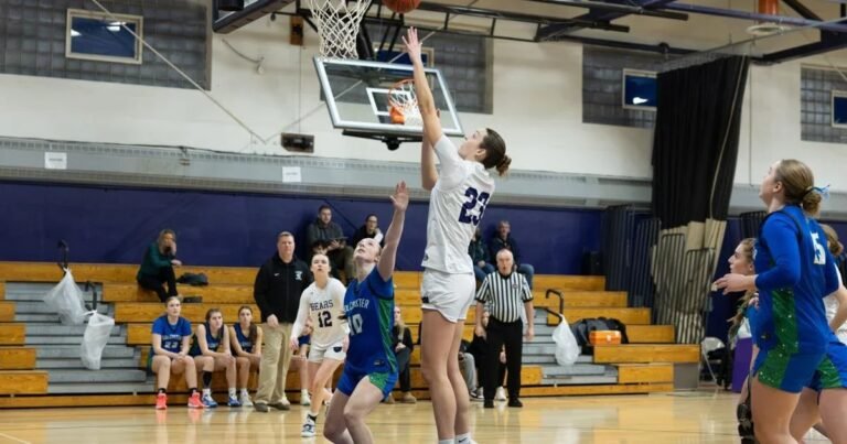 Bears outlast Colchester, advance to D1 quarterfinals